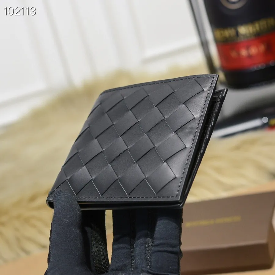 🎉🎉🎉BOTTEA VENETA Style No.: 2470# Material: Imported fetal cowhide hand-woven Specifications: Picture size BVBVBV